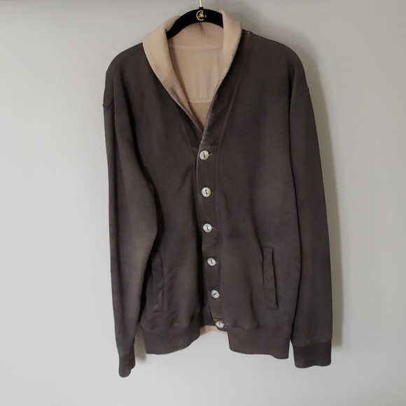 Button up shirt - Picture 1 of 1